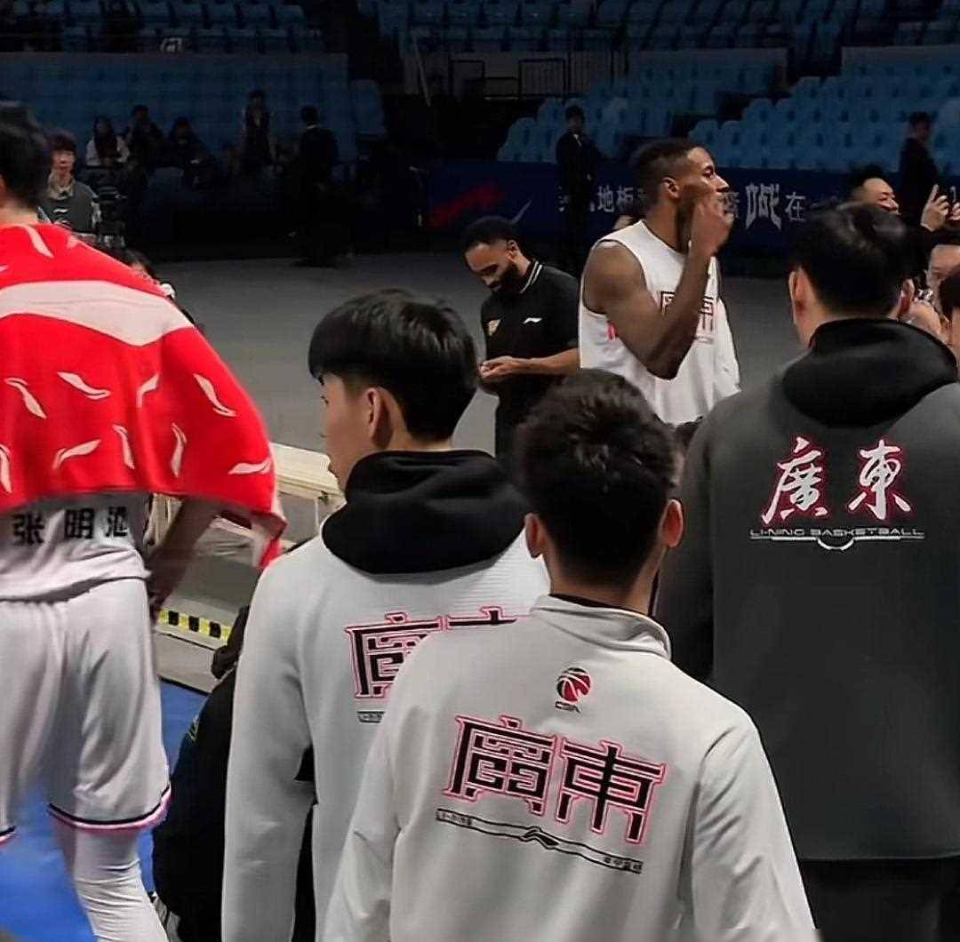 体育大事件，比赛风波断续连连